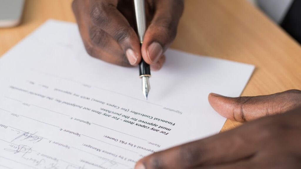 Télécharger le contrat de gardiennage contre logement gratuit en PDF